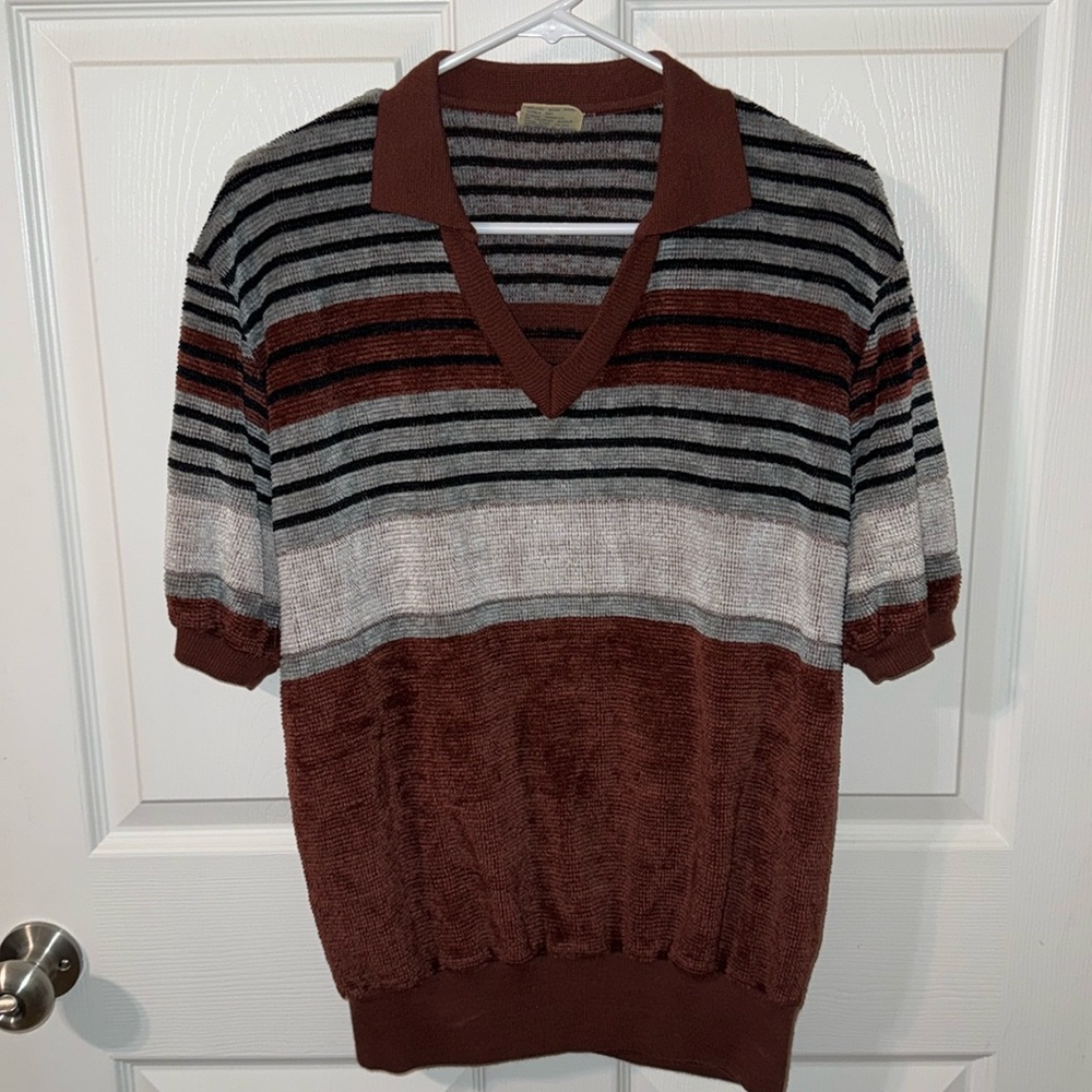 VINTAGE 1970’s Saturdays in California Men’s Collared V neck Shirt